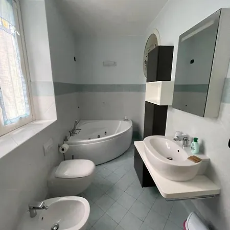 Cottage Il Cigno Con Accesso Al Lago - Como Lake Dervio Exterior foto